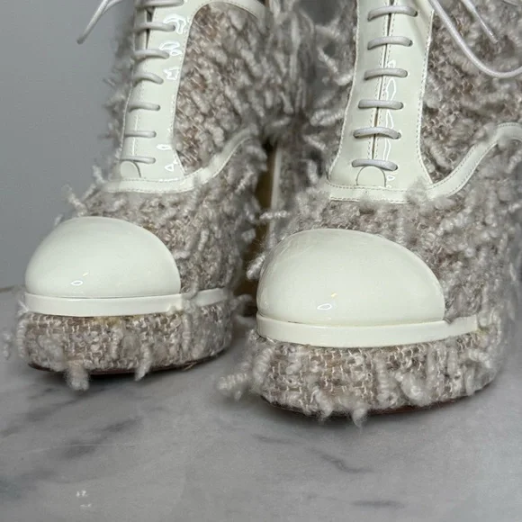 Chanel CC Cream Furry Patent Lace Up Cap Toe Block Heel Oxford - Picture 14 of 14